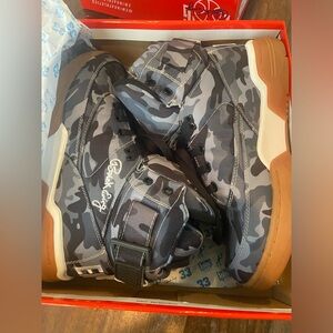 Ewing 33 HI grey camo/gum RARE